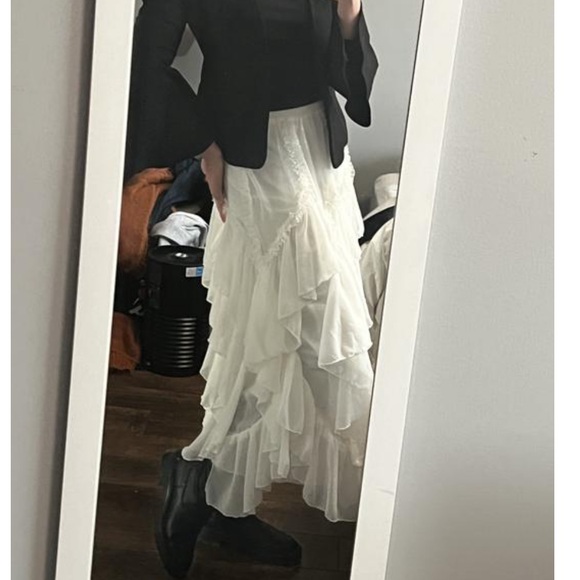 Anthropologie Kavita Bhartia Ruffle Ivory Maxi Skirt Large - Picture 10 of 11